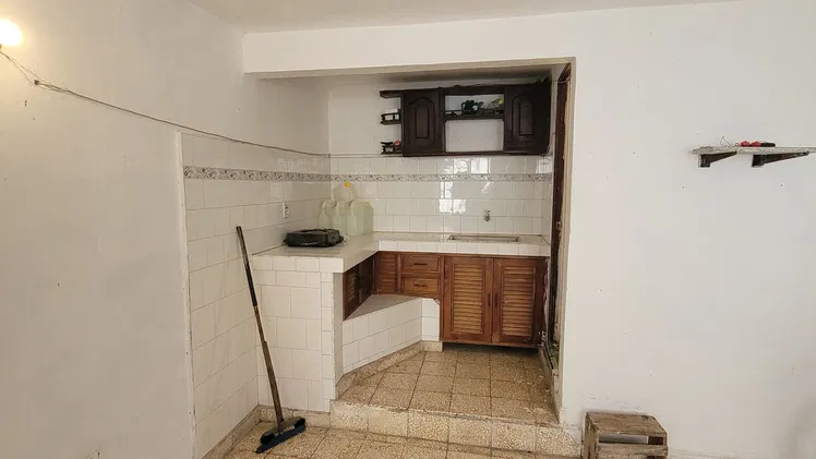 $40000 usd .En venta casa independiente de 2 plantas en Regla. 1ra Planta:1 cuarto independiente con su baño,cocina y co