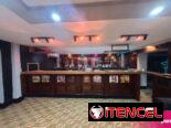 Propiedad de Lujo en La Víbora: Ideal Residencia o Negocio con Bar – 35k