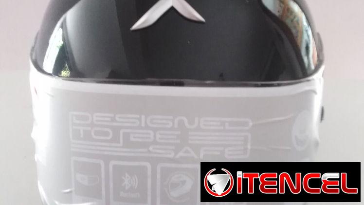 Casco de moto nuevo, certificado. Talla m