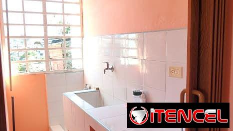 Se vende casa grande 3 Plantas