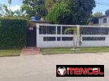 Nexo inmobal presenta   Casa en Cojímar en calle 28 🏠 Casa de 570 m² en total  —  🌿 Zonas exteriores y acceso  · 🚪