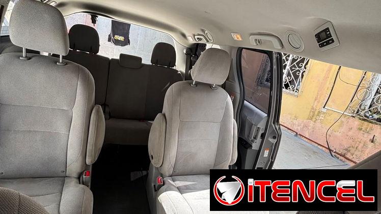 Toyota sienna en venta