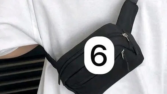 Bolsitos Nuevos, de 6 $. y de 8 $. o en mn al cambio.