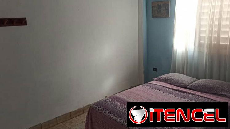 Se renta departamento de dos habitaciones en playa Ral0061