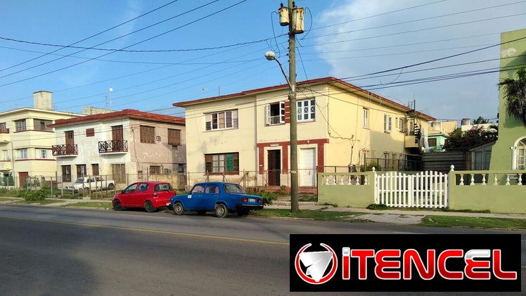 Se vende ahora en 63mil bajos de un biplanta calle 1ra Miramar
