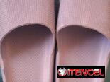 CHANCLETAS ENGOMADAS, ANTIDESLIZANTES. COMODÍSIMAS