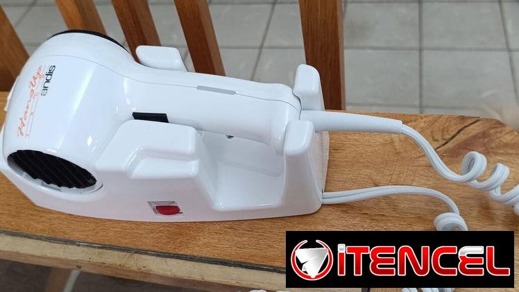 Secadora de Pelo para pared, ANDIS 1600w 110v, exelente para casas de renta o tu casa, impecable.