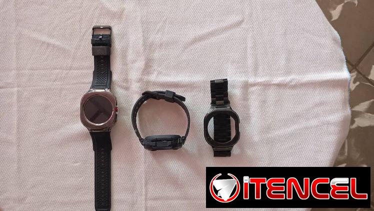 Samsung watch Ultra como new. Incluye varias manillas y cases y cargador!!!
