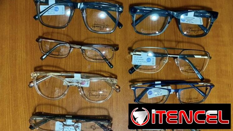 Gafas de sol y espejuelos sin aumento en 700