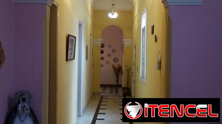 (al170)-150000-Biplanta en bajos en El Vedado.(53o22922)(www.ventacasasmandy.com).