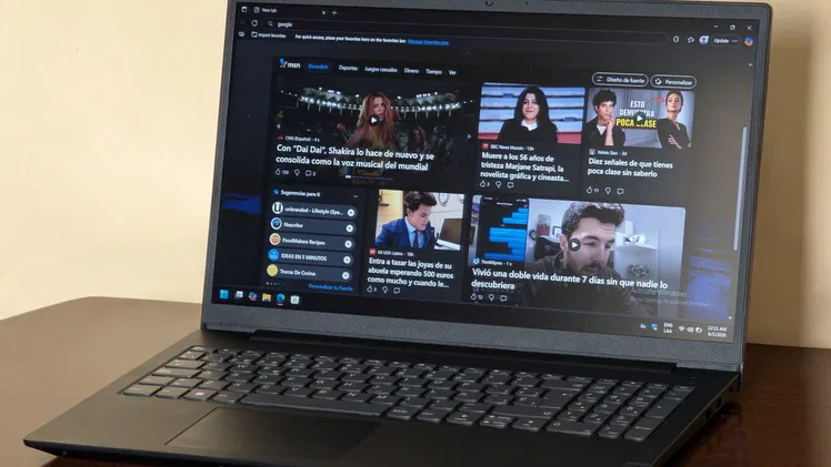 Laptop Lenovo WhatsApp..63719360☎️ 💵 320 (USD/ EUR/ CUP) Intel Core i3 12ma  • 8 GB RAM 💾 Disco: 256 GB SSD NVMe 🖥️Pa