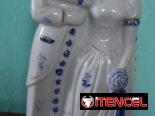 Se venden adornos de porcelana