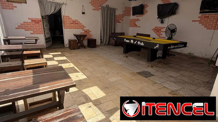 propiedad con negocio en venta
