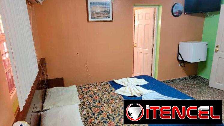 Alquiler de casa con piscina en Brisas del Mar