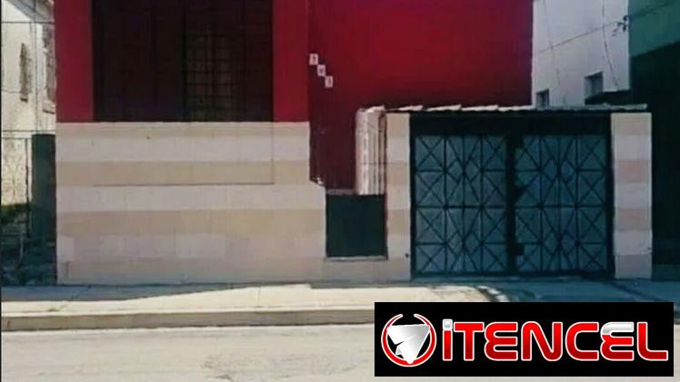 Casa independiente con garaje y negocio. Calle B en Lawton. 3/4, 2 baños. Tel. 52703482