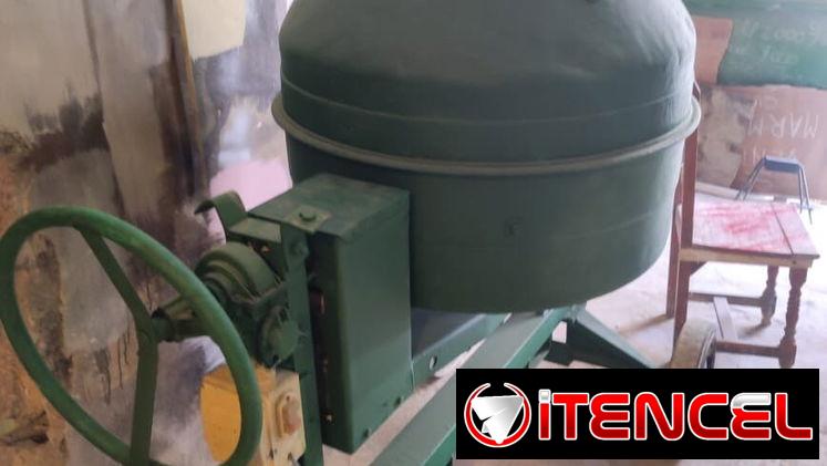 ! Hormigonera (Trompo) de capacidad 5-6 vagones- Como Nueva