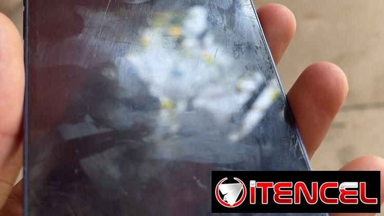 iPhone 12 Rsim