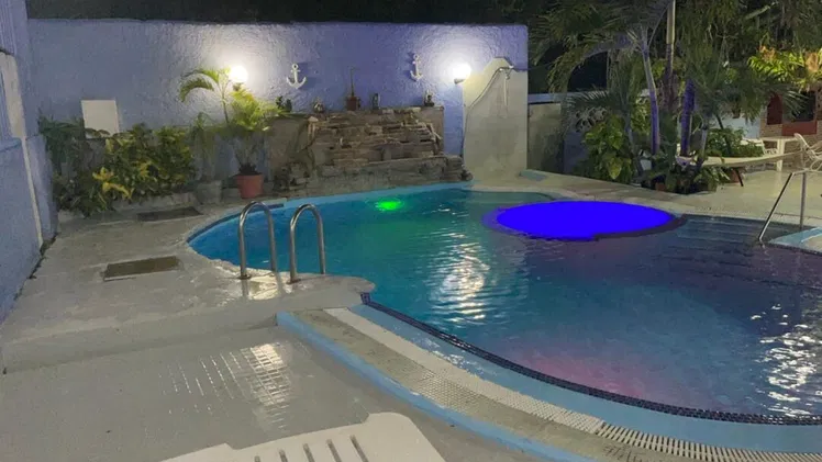 Nexo inmobal presenta:  📍 Ubicación Privilegiada  · Dirección: Guanabo  · 🏖️ A solo 3 cuadras de la playa .