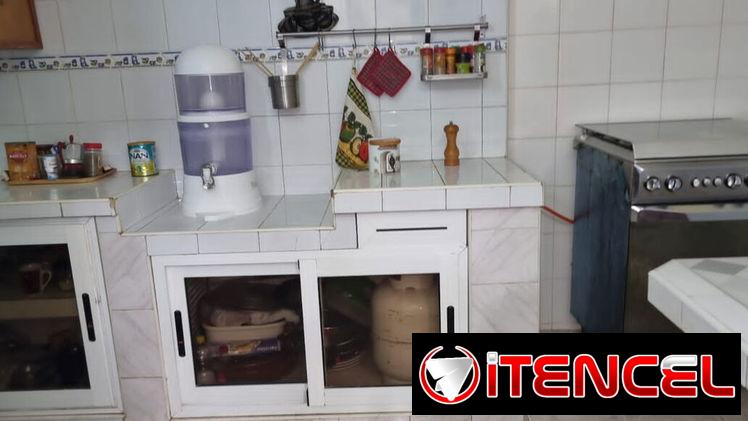 105🏡Venta de Apto en el Bahía [ es un 12plantas con elevador,queda en el piso 11 ]*