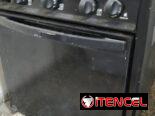 Cocina de gas con horno pequeña