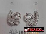 Finos Aretes plateados _Oro Laminado y Cadenas Pandora.