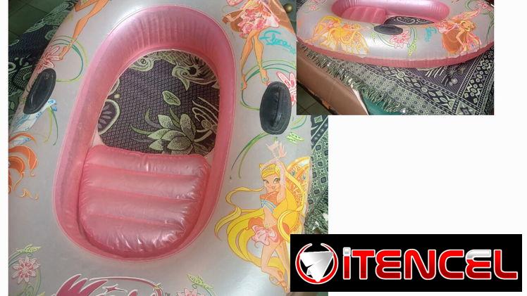 Balsa bien grande temática de las Winx, de uso pero en perfecto estado