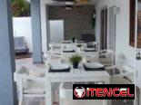 🏩Piscina,habitaciones, confort.