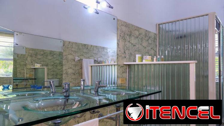 📱 Villa de Lujo en Siboney: Privacidad y Confort cerca del Pedregal