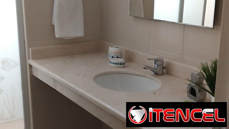 Apto. 3/4, remodelado, Vedado (V-324) (no tiene garaje)