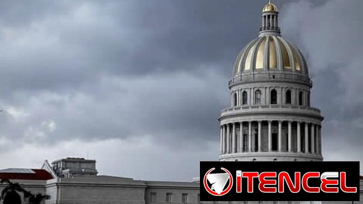 Apartamento tipo penthouse con terrazas frente al capitolio