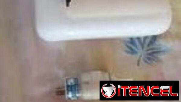 Pomo de agua del limpiaparabrisas con motor