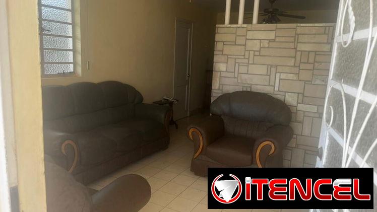 Casa de 3 cuartos en aldabo residencial