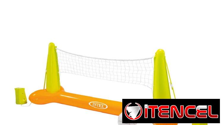 Red de voleibol de piscina y chalecos salvavidas