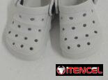 Zapatos de bebé varón miden 13 cm