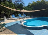 Rento casa con piscina grande de 4 habitaciones y media en Guanabo. Tengo Ecoflow. Whatssap 5 2959440