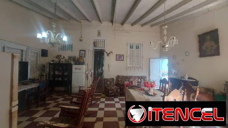 Venta de casa a “REPARAR”