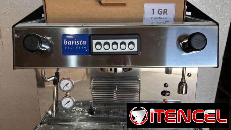 Cafetera eléctrica industrial automática de una manga con suavizador incluido nueva en caja