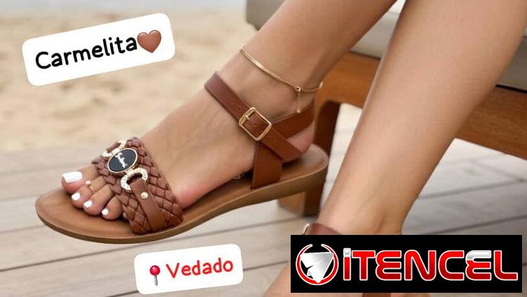 SANDALIAS DE MUJER MODELO CON TIRA COLOR CARMELITA TRENZADA Y MODELO FASHION
