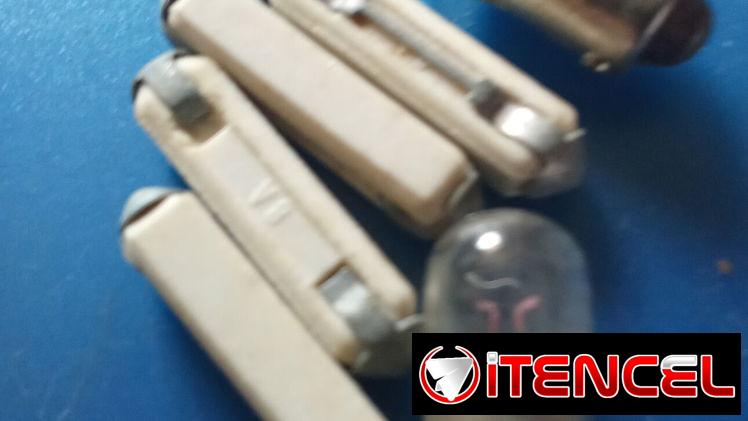 Se venden bombillos de luces interiores lada, lámparas del interior del capot del motor,bulbo de luces de salón .
