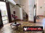 SANTO SUÁREZ A UNOS METROS DE LACRET Y ORIXIMO A SANTA CATALINA BIPLANTA EN BAJO CO  444M2, 7 HABITACIONES