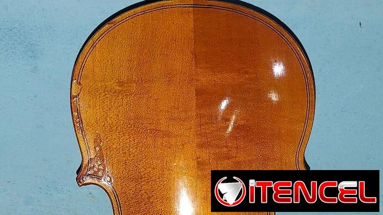 En venta violín 4/4 tamaño completo, antiguo de los años 50 aprox.
