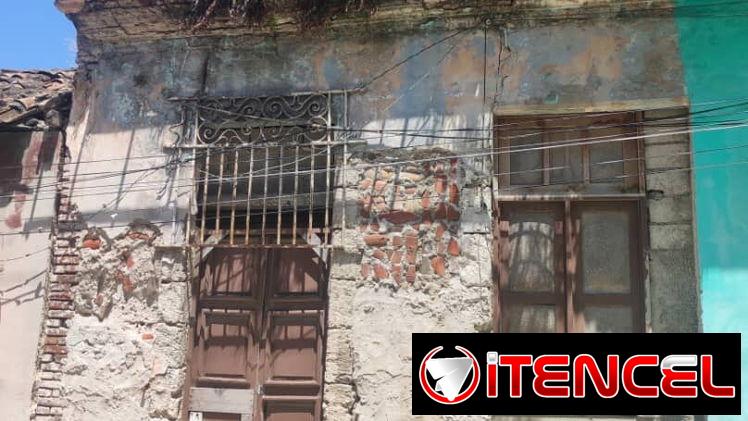 ¡CASA DE 3 NIVELES EN LA ZONA MÁS CÉNTRICA DE REGLA! EN CONSTRUCCIÓN GRAN POTENCIAL