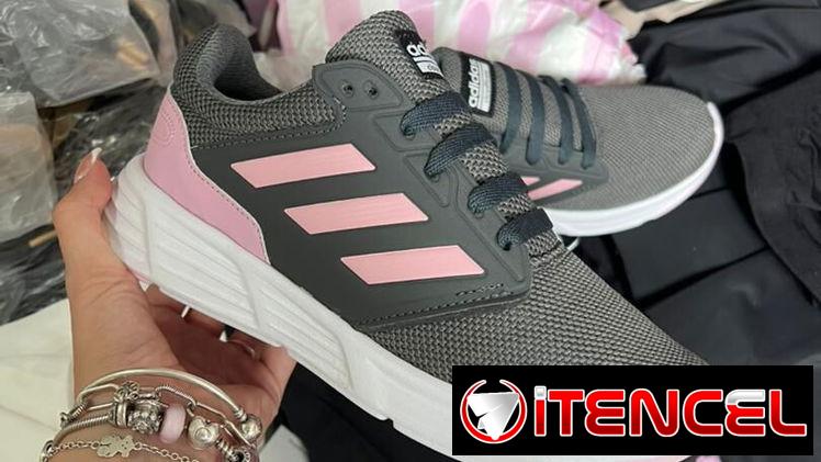 Zapatos de hombre y de mujer | 58417941