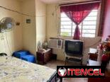 Oportunidad única en Playa, cerca del Tropicana!  Se vende casa en altos tipo dúplex, amplia y bien distribuida.