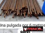 Rollos de cerca y tubos de hierro