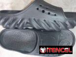 Chanclas Crocs negras – Sandalias casual unisex – Calzado cómodo negro – Zapatillas Crocs unisex – Chanclas deportivas n
