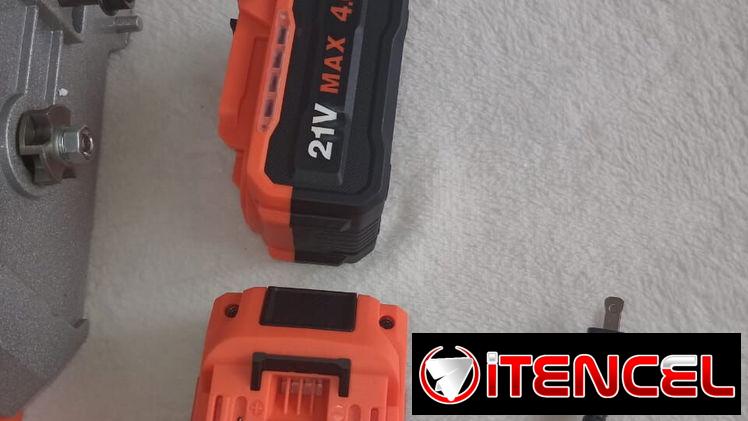 MOTOSIERRA INALAMBRICA FINDER 42 V FD25632121, ENTREGA DE FACTURA, VARIEDAD DE ARTÍCULOS DE FERRETERÍA, ETC