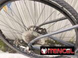 Bici de carbono con aluminio 622 giant