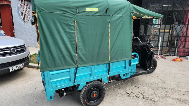 Triciclos eléctricos para viajar dentro de la ciudad