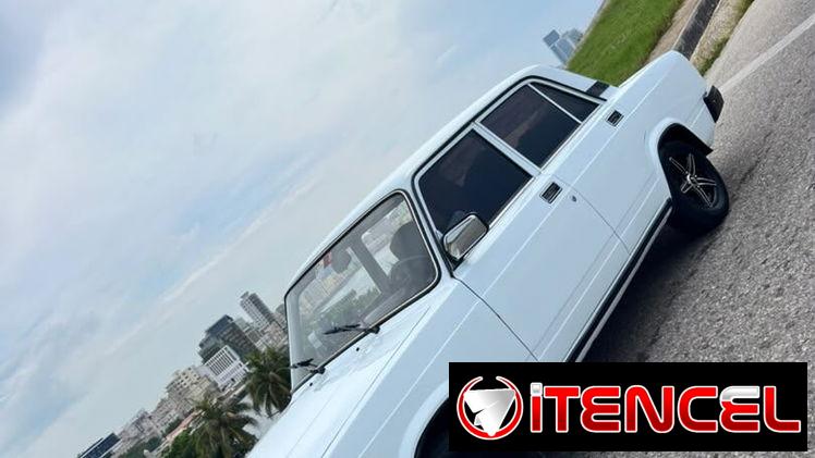 LADA 2107 en circulación